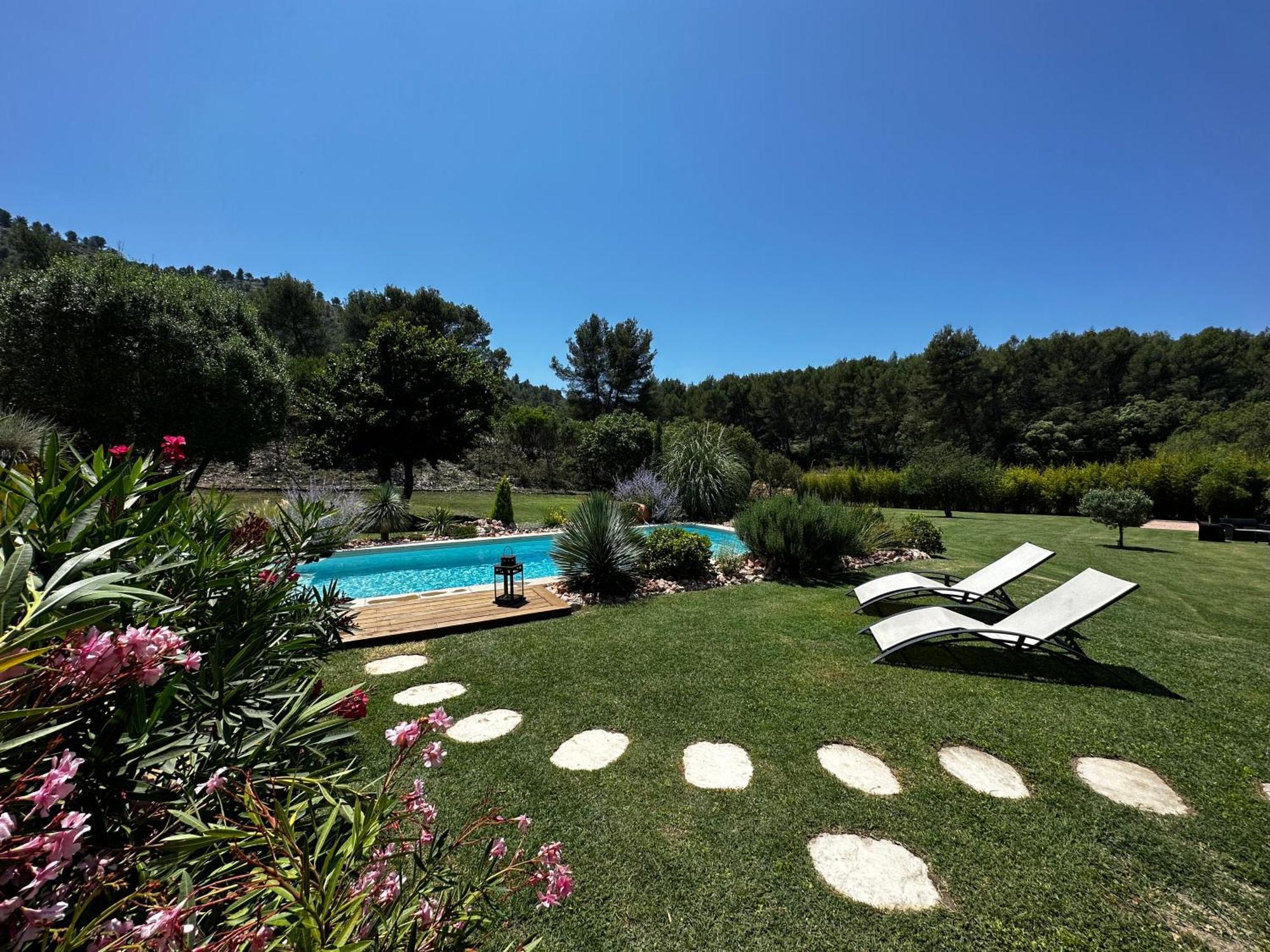 Holiday home Les Prairies De Fenestrelle & Piscine Au Calme